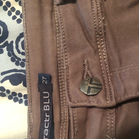 Tractr blue skinny jeans with ripped knees. - Picture 2 of 4